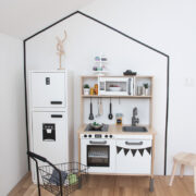 Complete little play kitchen