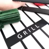 GRILL står det tydligt på grillgallret