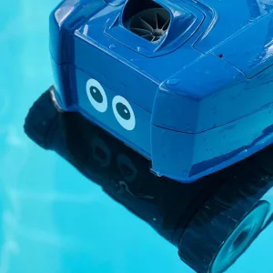 Poolroboten Robban testar ögon